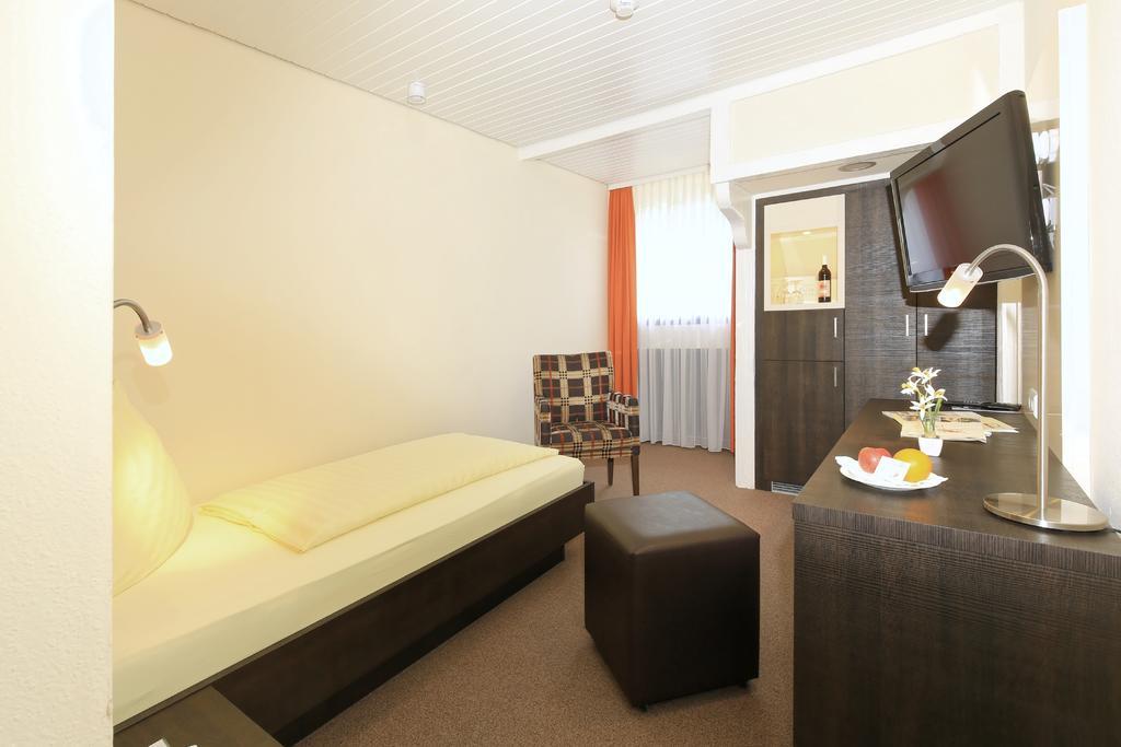 Hotel Hirschen Glottertal Eksteriør bilde